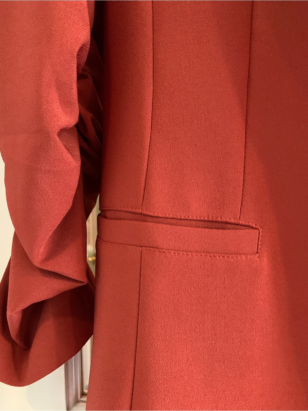 Skies Are Blue - 3/4 ruched sleeve tailored blazer - Picture 3 of 7
